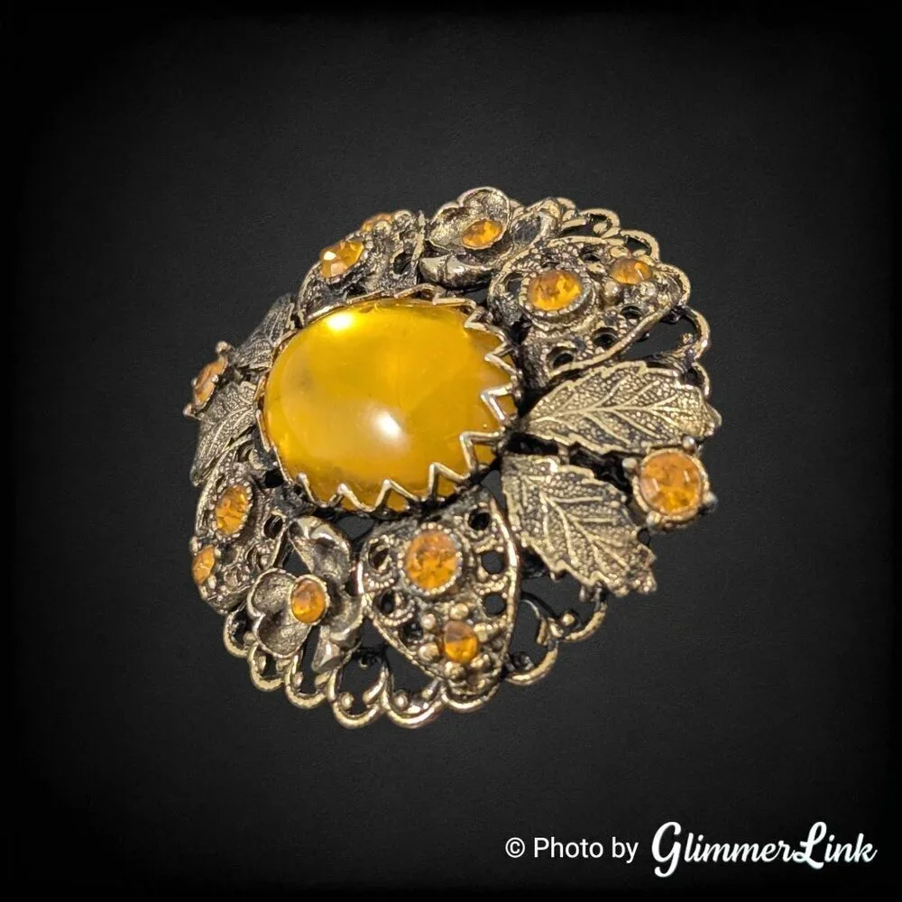 Vintage 70s Floral Leaves Autumnal Layered Ornate Filigree Oval Gold Tone Brooch